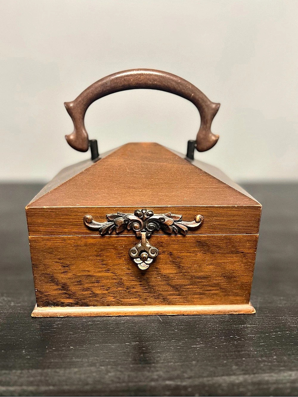 VTG MCM Wood Jewelry Keepsake Box Red Velvet Ornate Lock & Handle Boudoir